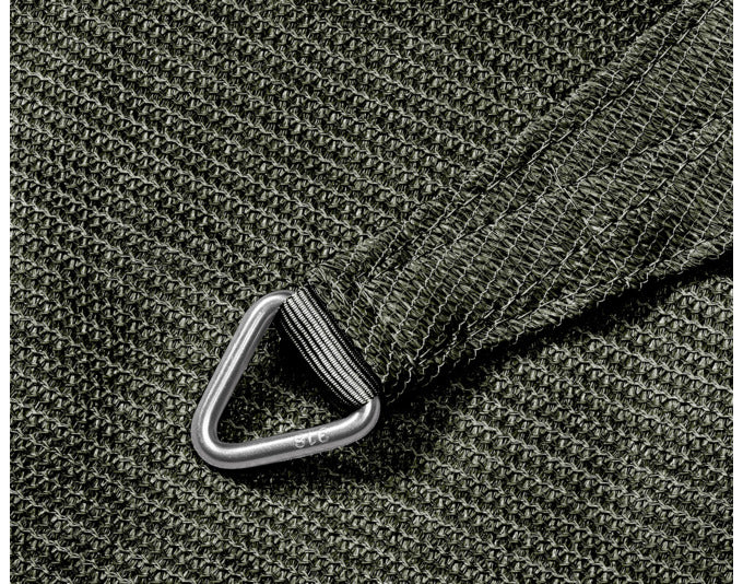 Entdecken Sie das PLATINUM SUN & SHADE Coolfit Sonnensegel Triangle in Oliv, 500x500x500 cm – idealer UV-Schutz für stilvolle Außenbereiche.