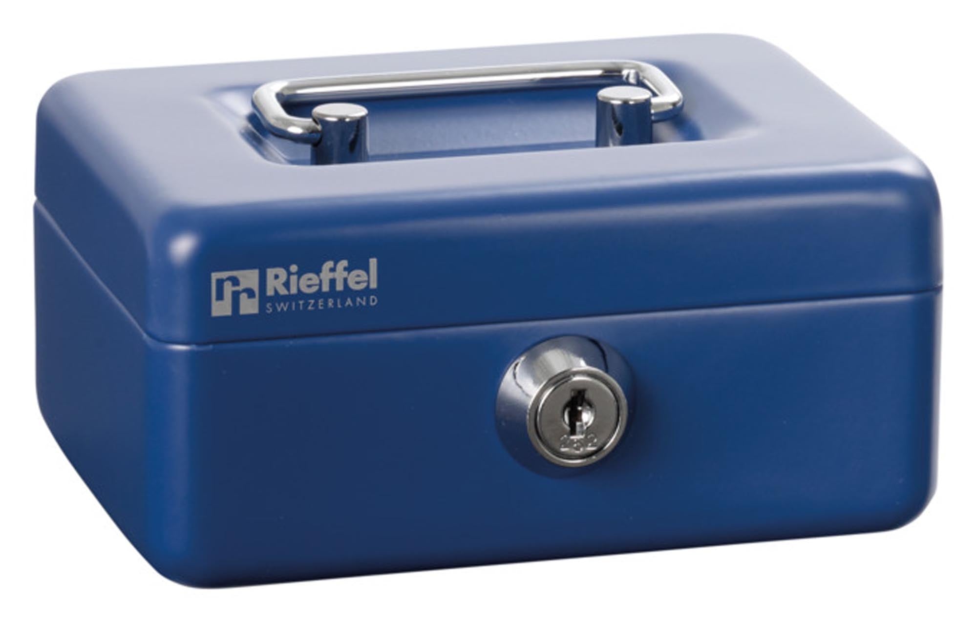 Entdecken Sie die blaue Sparbüchse KIKA von RIEFFEL! Mit Einwurfschlitz und Zylinderschloss ist sie ideal für sicheres Sparen. Kompakt, robust und stilvoll!