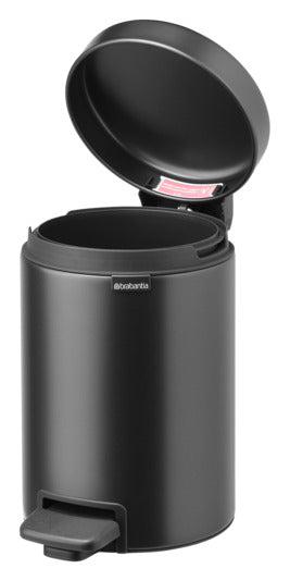 Entdecken Sie den BRABANTIA Treteimer NewIcon 3 l in elegantem confident grey. Ideal für Badezimmer und Küche, vereint er Stil und Funktionalität.