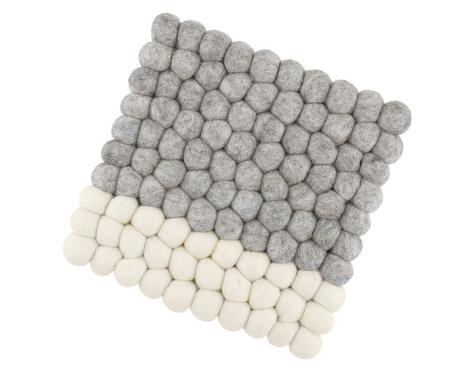 CILIO Untersetzer Lana Due grau-weiss 21x21 cm in präsentiert im Onlineshop von KAQTU Design AG. Pfannenuntersatz ist von CILIO