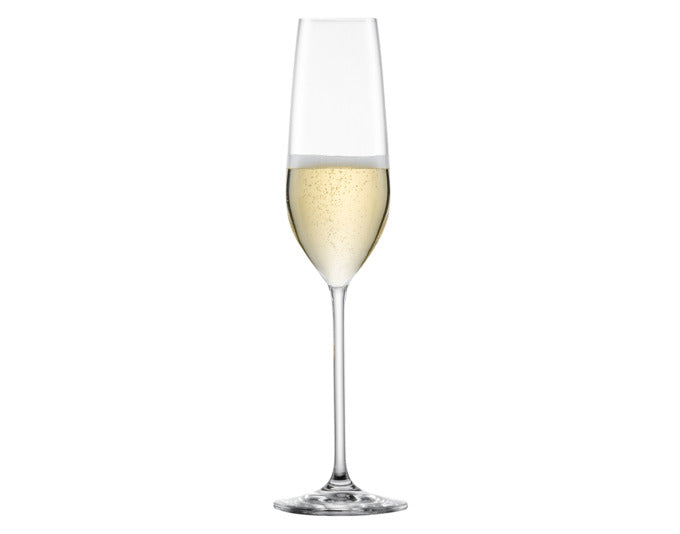 Entdecken Sie das SCHOTT ZWIESEL Sektglas Fortissimo im 4er Set – stilvolles Design, langlebiges Tritan®-Kristallglas und ideal für festliche Anlässe.