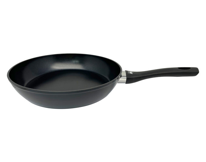 ELO Bratpfanne Save+ ELO DUR Select ø 28x5.5 cm Antihaft PFAS-Free inklusive Pfannenschoner in  präsentiert im Onlineshop von KAQTU Design AG. Bratpfanne ist von ELO