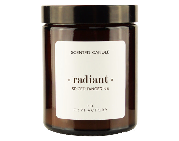 THE OLPHACTORY Duftkerze S Spiced Tangerine 135 g 30 h in präsentiert im Onlineshop von KAQTU Design AG. Kerzen ist von THE OLPHACTORY