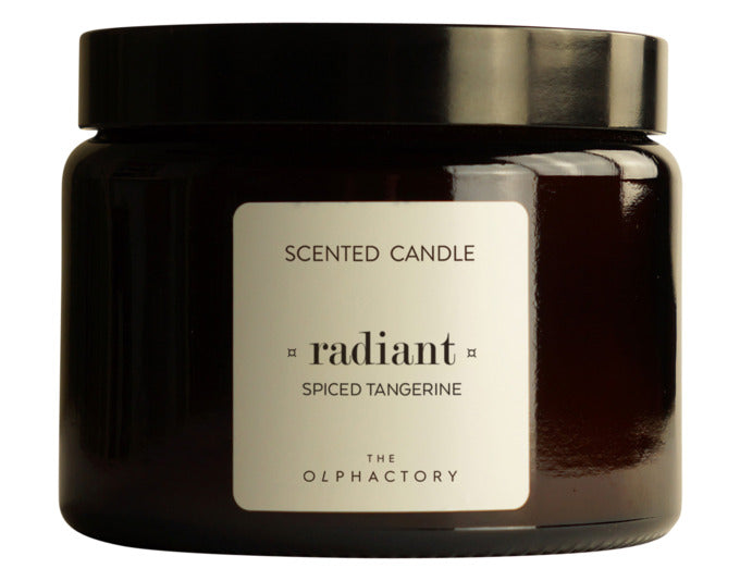 THE OLPHACTORY Duftkerze L Spiced Tangerine 360 g 60 h in präsentiert im Onlineshop von KAQTU Design AG. Kerzen ist von THE OLPHACTORY