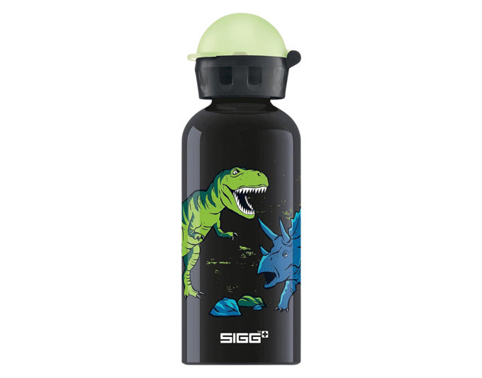 SIGG Trinkflasche Kids Bottle Dinosaurs 0.4 l in präsentiert im Onlineshop von KAQTU Design AG. Flasche ist von SIGG
