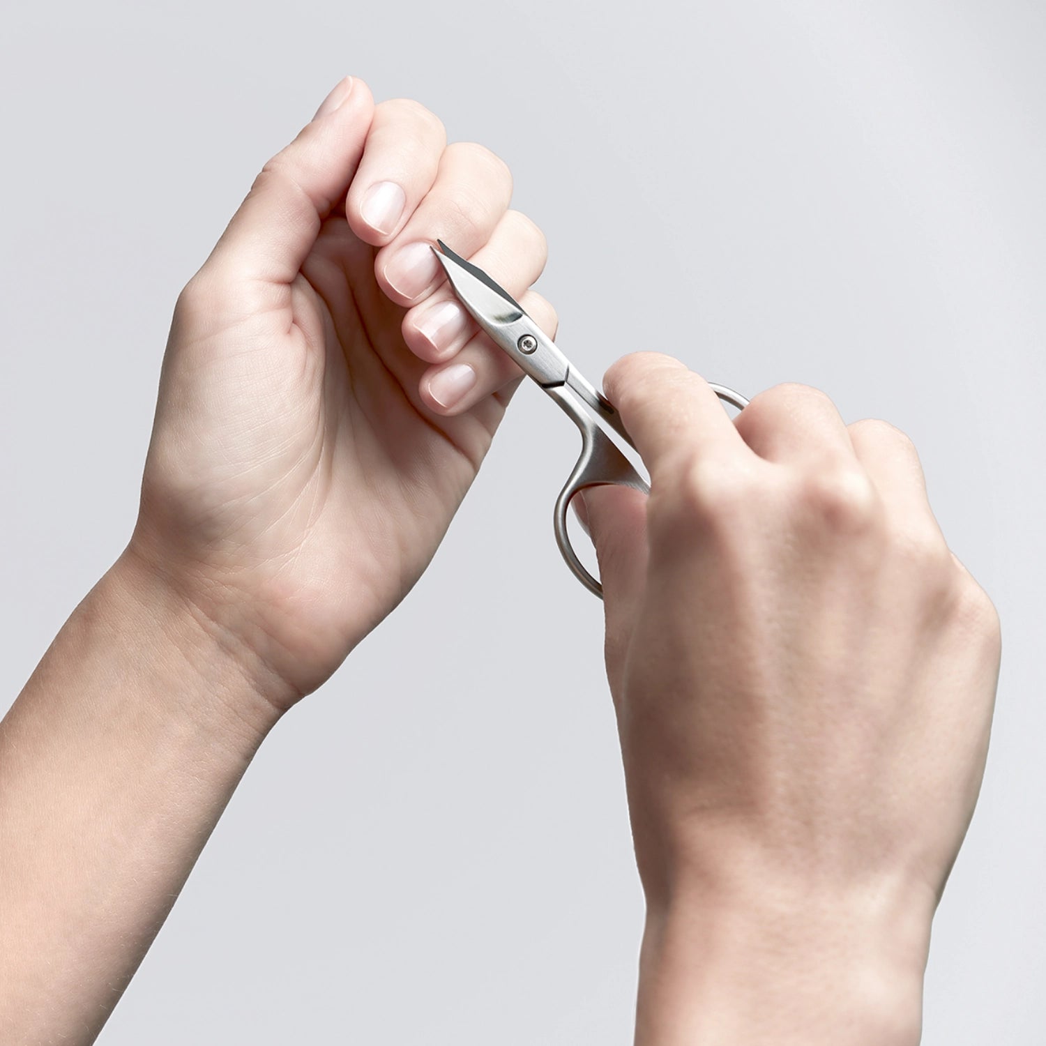 Hochwertige Kombi-Nagelschere von Zwilling Beauty, 90 mm, ideal für exakte Maniküre und Pediküre mit stilvollem, mattiertem Finish.