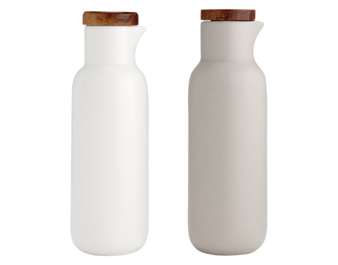 LADELLE Essig- und Öl-Set Essentials weiss/dunkelgrau ø 6.2x18.3 cm in präsentiert im Onlineshop von KAQTU Design AG. Öl & Essig ist von LADELLE