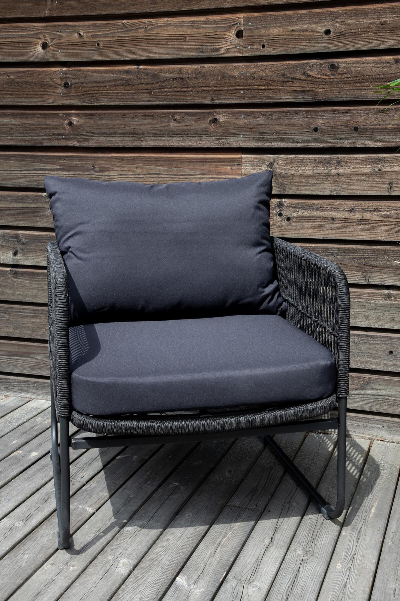 Stilvolle Utah Sofagarnitur von Venture Home: Modernes Design, robustes Metall, pflegeleicht, ideal für drinnen & draussen.