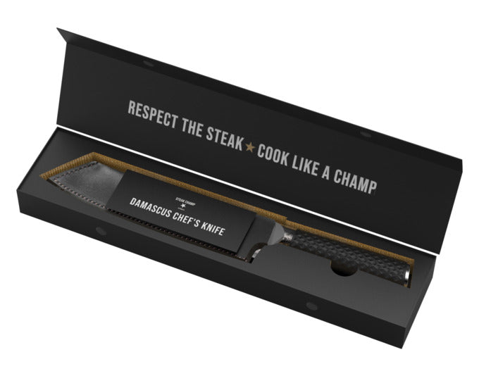 Entdecken Sie das STEAK CHAMP Damastmesser „Wagyu“ – ein Meisterwerk für präzises Schneiden, inklusive edlem Lederholster. Ideal für Fleisch, Fisch und Gemüse!