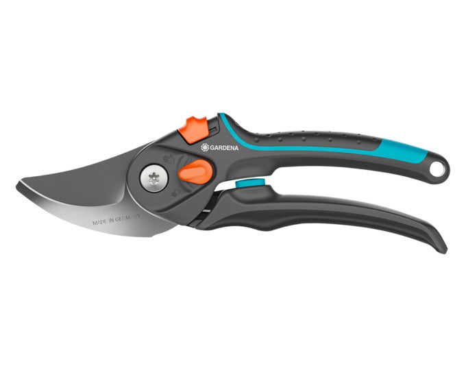 GARDENA Gartenschere PremiumCut pro flex in  präsentiert im Onlineshop von KAQTU Design AG. Werkzeug ist von GARDENA