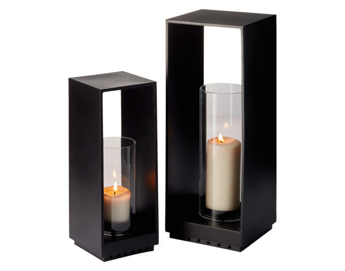 Entdecken Sie das elegante PHILIPPI Windlicht Wisma L (ø 16x42 cm) in Schwarz. Ideal für stimmungsvolle Beleuchtung in jedem Raum.