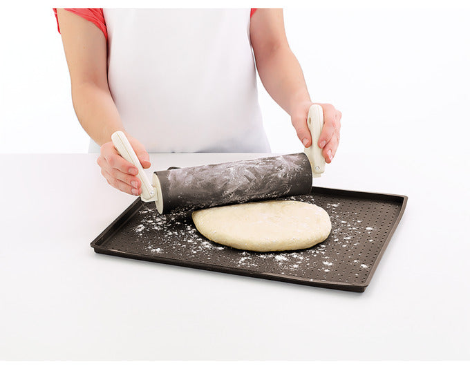 Entdecken Sie die LÉKUÉ Pizzabackmatte 40x30 cm aus Silikon – für perfekt knusprige Pizzen mit optimaler Luftzirkulation. Ideal für Ihre Backabenteuer!