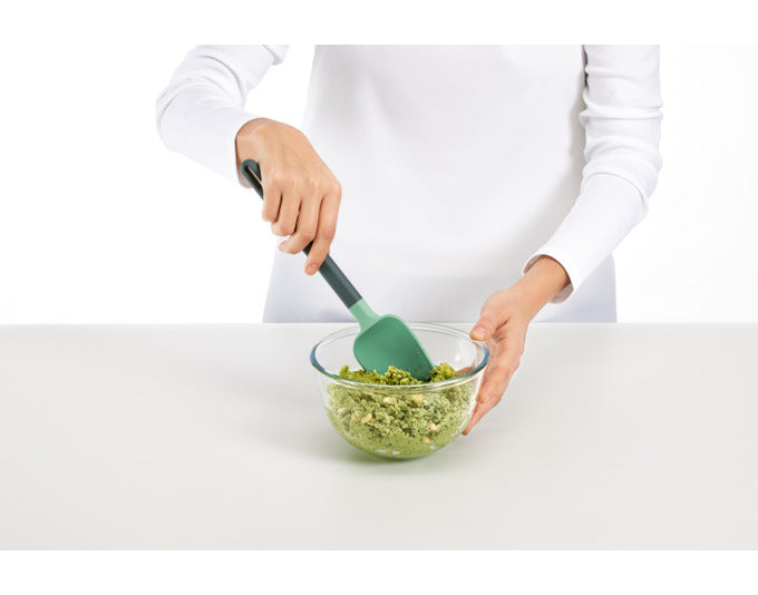 Entdecken Sie den LÉKUÉ Pfannenwender aus Silikon (29x6 cm) in grün – der ideale Küchenhelfer für schonendes Kochen und müheloses Wenden!