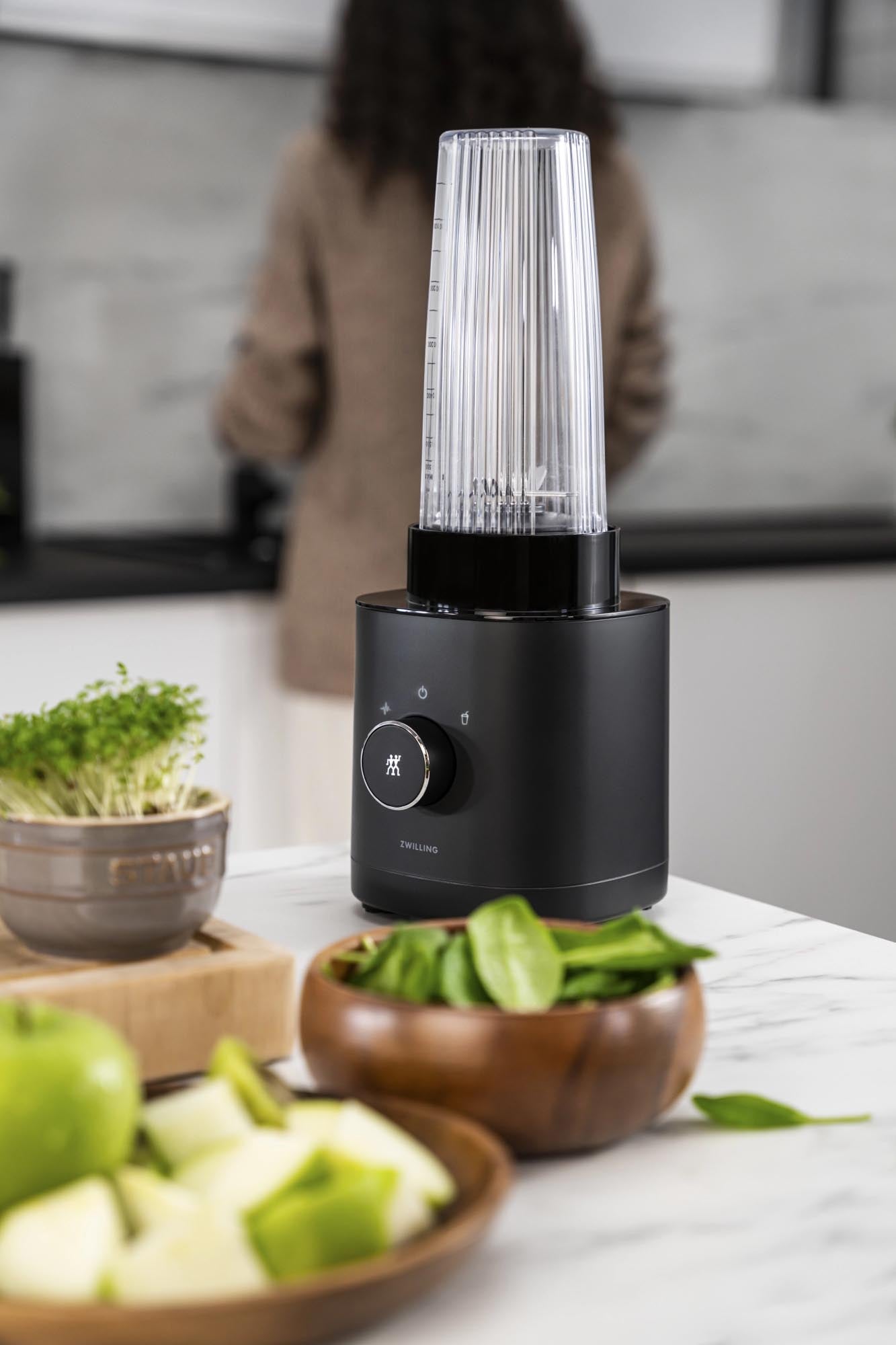 Zwilling Enfinigy: Stilvoller 550ml Mixer für frische Vitamindrinks.