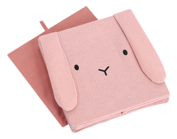 Entdecken Sie die ZELLER Aufbewahrungsbox Hase in altrosa aus Musselin. Ideal für das Kinderzimmer, praktisch und stilvoll!