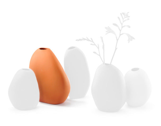 PHILIPPI Vase Bud Keramik 9x5x13 cm nougat in  präsentiert im Onlineshop von KAQTU Design AG. Vase ist von PHILIPPI