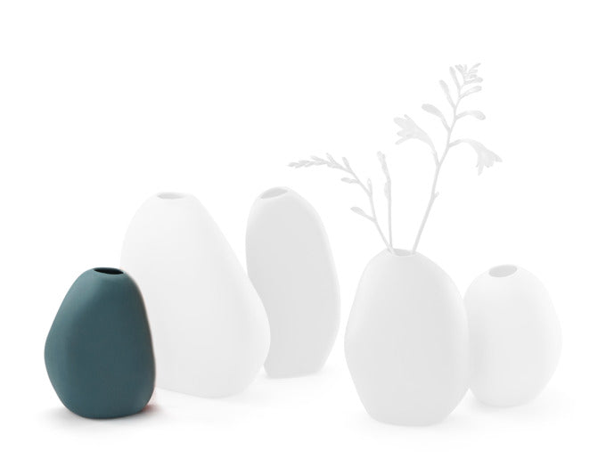 PHILIPPI Vase Bud Keramik 9x5x13 cm nougat in  präsentiert im Onlineshop von KAQTU Design AG. Vase ist von PHILIPPI