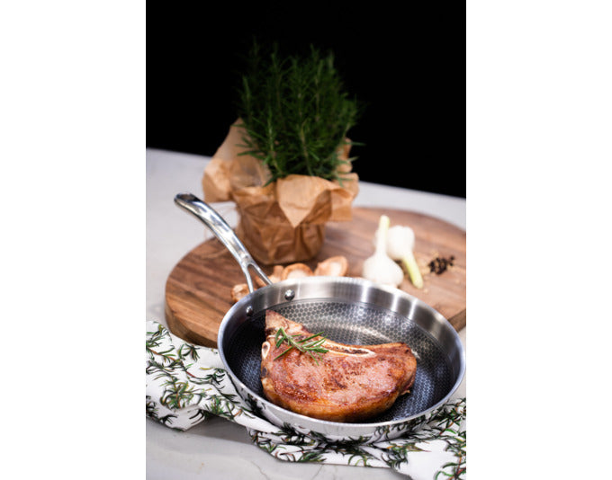 Entdecken Sie die ELO Bratpfanne Relief Evolution ø 24 cm – ideal für perfekte Bratergebnisse und langlebige Qualität in Ihrer Küche.