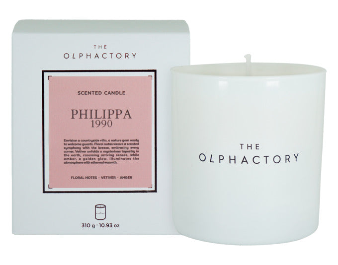 Erleben Sie mit der Duftkerze L White Insignia Philippa 1990 von THE OLPHACTORY eine elegante Atmosphäre. Handgefertigt in Spanien, sorgt sie für bis zu 60 Stunden entspannenden Duft.