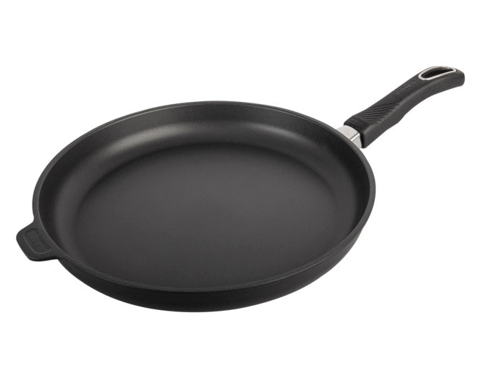 GASTROLUX Bratpfanne Biotan Induktion flach ø 32 cm in präsentiert im Onlineshop von KAQTU Design AG. Bratpfanne ist von GASTROLUX