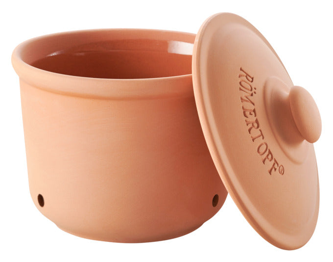 Der RÖMERTOPF Frischetopf Mini 0.6 l aus terracotta hält Ihre Lebensmittel frisch und geschmackvoll. Ideal für kleine Mengen und platzsparend in jeder Küche.
