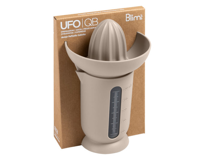 Entdecken Sie die BLIM PLUS Zitruspresse Ufo 0.50 l in elegantem Grau. Ideal für frischen Saft, langlebig und umweltfreundlich – Ihr Küchenmust-have!