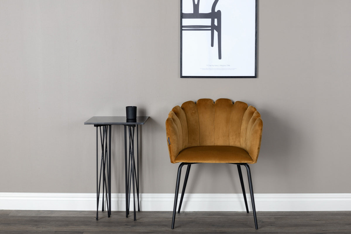 Limhamn Stuhl in Gelb präsentiert im Onlineshop von KAQTU Design AG. Schalenstuhl mit Armlehne ist von Furniture Fashion