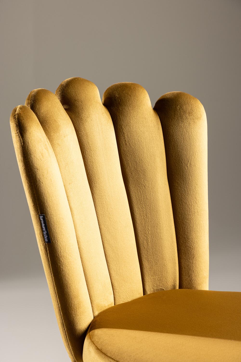 Limhamn Stuhl in Gelb präsentiert im Onlineshop von KAQTU Design AG. Stuhl ist von Furniture Fashion