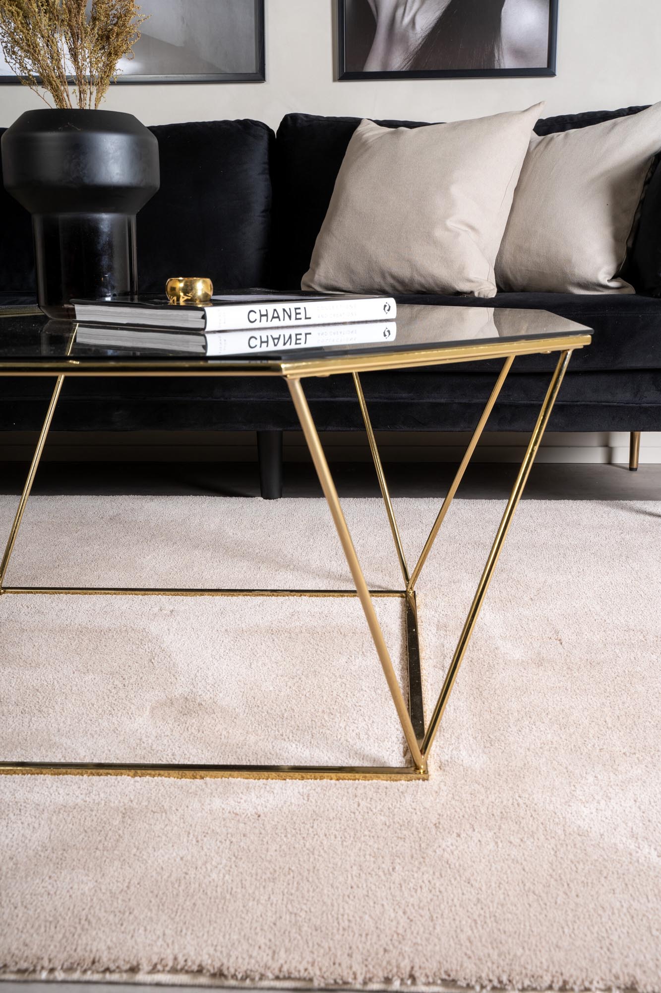 Österlen Beistelltisch in Gold präsentiert im Onlineshop von KAQTU Design AG. Beistelltisch ist von Furniture Fashion