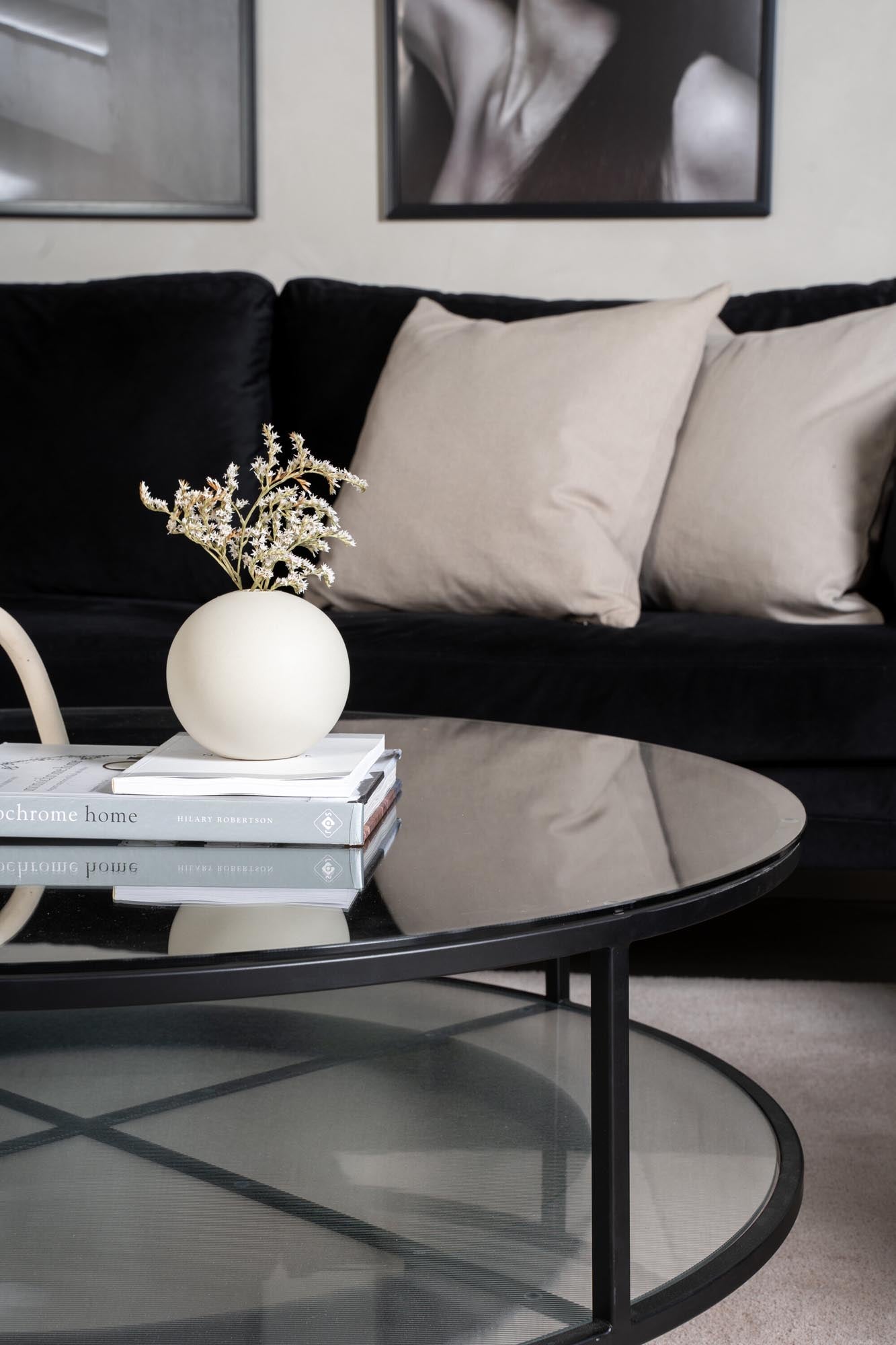 Falsterbo Beistelltisch in Schwarz präsentiert im Onlineshop von KAQTU Design AG. Beistelltisch ist von Furniture Fashion