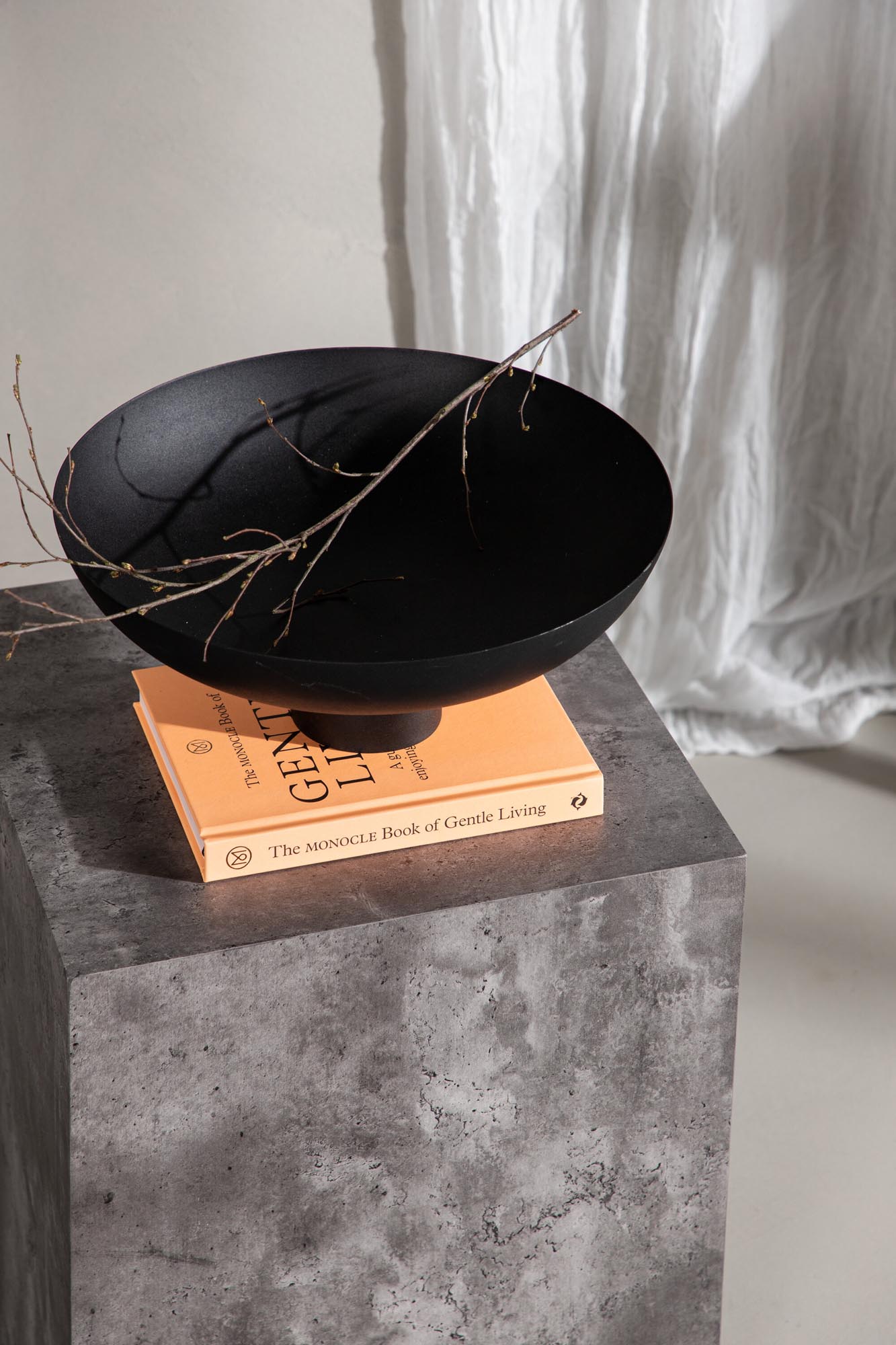 York Coffee Tisch High von Venture Home: Eleganter Beistelltisch in Mocca, ideal für modernes und skandinavisches Wohnen.