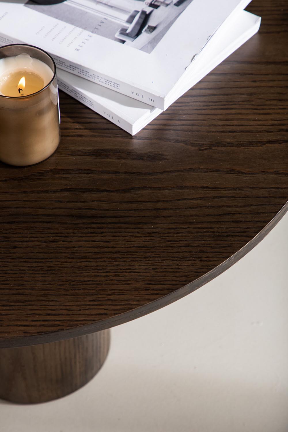 Olivia Coffee Tisch in Mokka präsentiert im Onlineshop von KAQTU Design AG. Beistelltisch ist von Venture Home