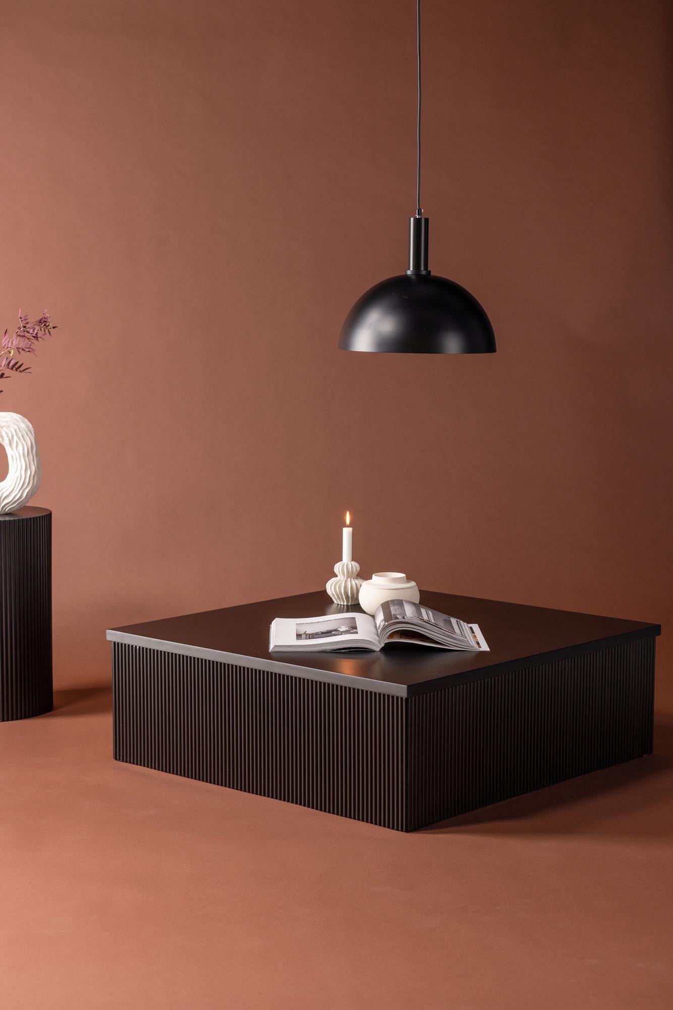 Lenox Sofatisch in Schwarz präsentiert im Onlineshop von KAQTU Design AG. Beistelltisch ist von Venture Home