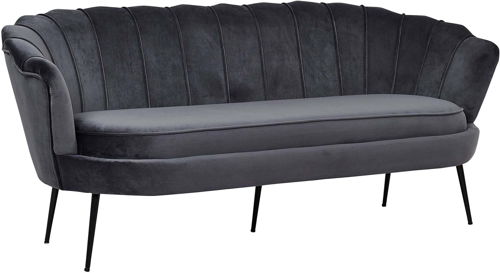 Calais Sofa von Venture Home: Luxuriöser Samt, modernes Design und optimaler Komfort für entspannte Stunden mit Familie und Freunden.