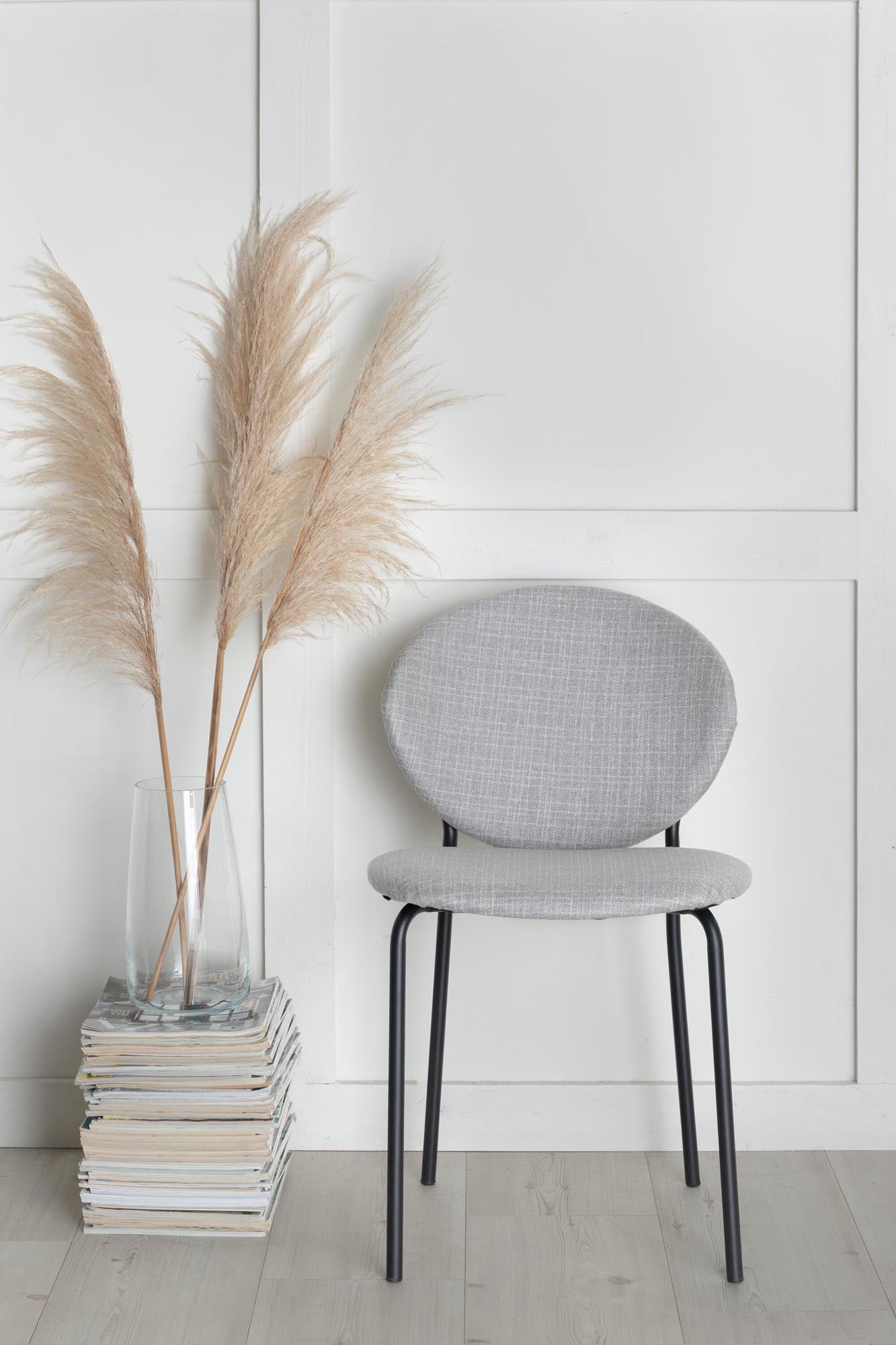 Tresorstuhl in Grau präsentiert im Onlineshop von KAQTU Design AG. Stuhl ist von Venture Home