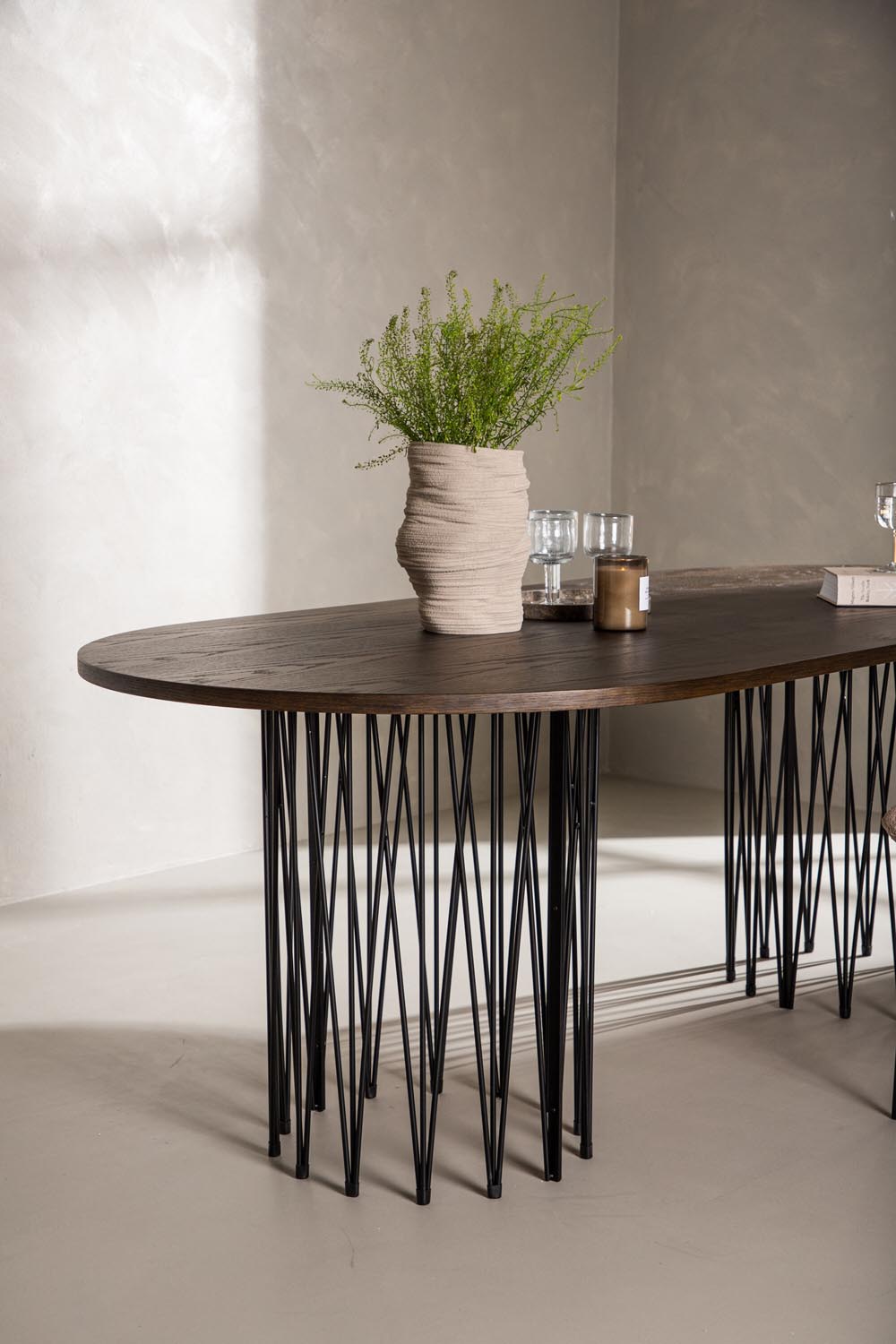 Stone Tisch in Mokka präsentiert im Onlineshop von KAQTU Design AG. Esstisch ist von Furniture Fashion