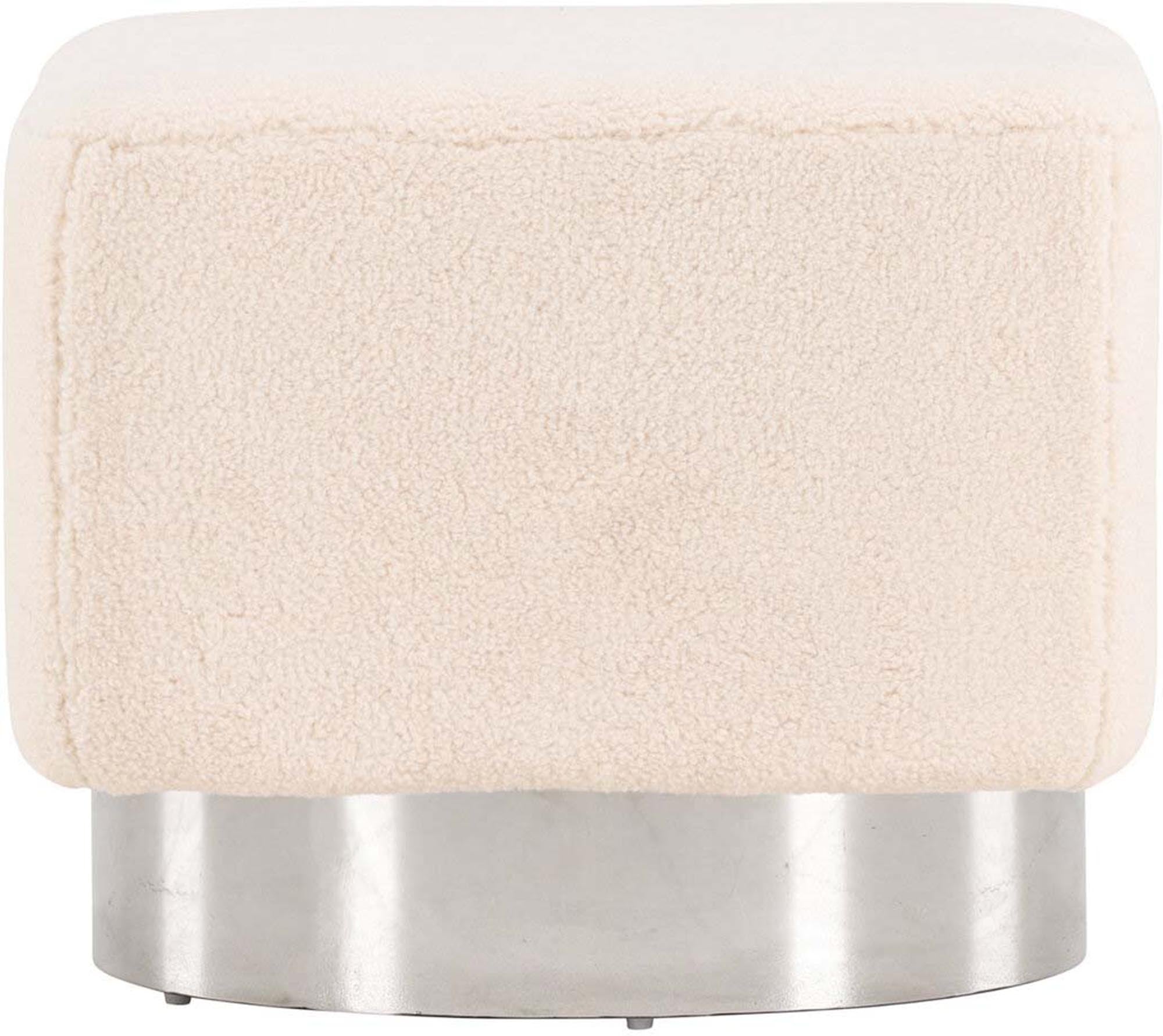 Stylischer Newton Hocker von Venture Home aus kuscheligem Teddy-Stoff. Ideal für jeden Raum, bietet Komfort und modernes Design.