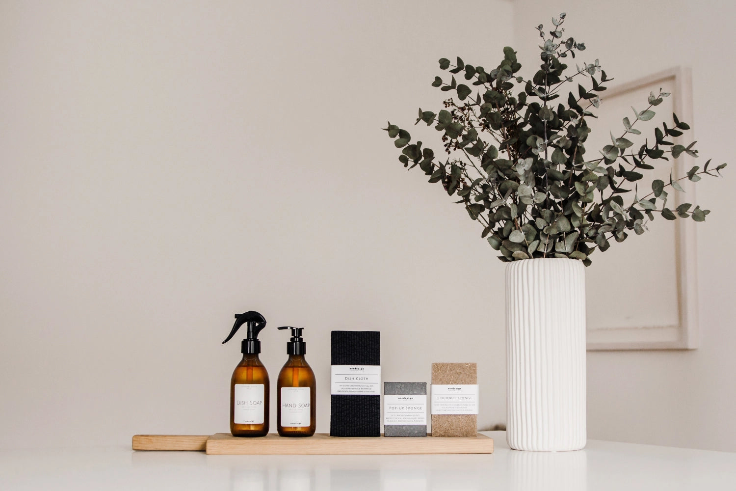 Hochwertiges 2er Set Dish Cloth Naturschwammtuch in stilvollem Schwarz. Ideal für nachhaltige Küchenreinigung, waschbar und langlebig.