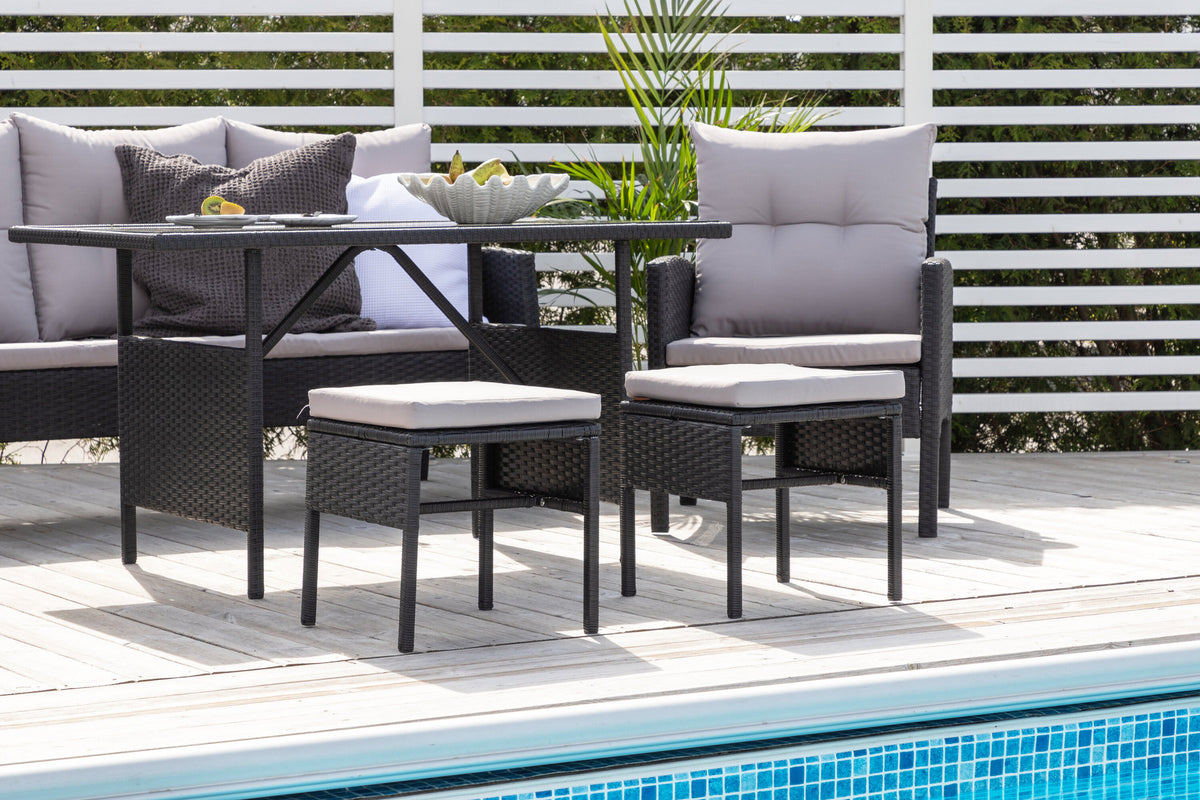 Knock Sofa Outdoorset 120cm in Schwarz / Grau präsentiert im Onlineshop von KAQTU Design AG. Loungeset ist von Venture Home