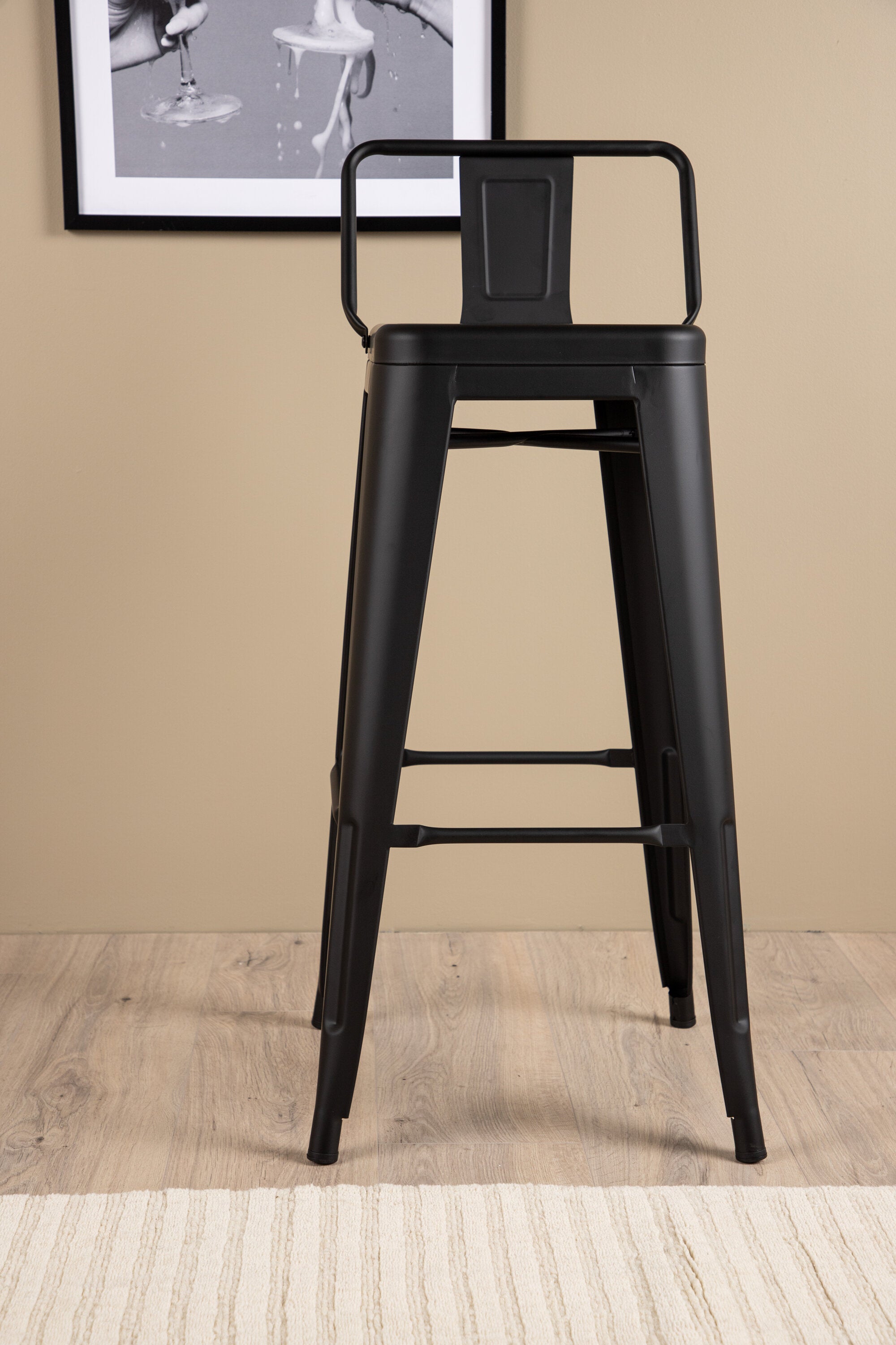 Tempe Barstuhl in Schwarz präsentiert im Onlineshop von KAQTU Design AG. Barstuhl ist von Venture Home