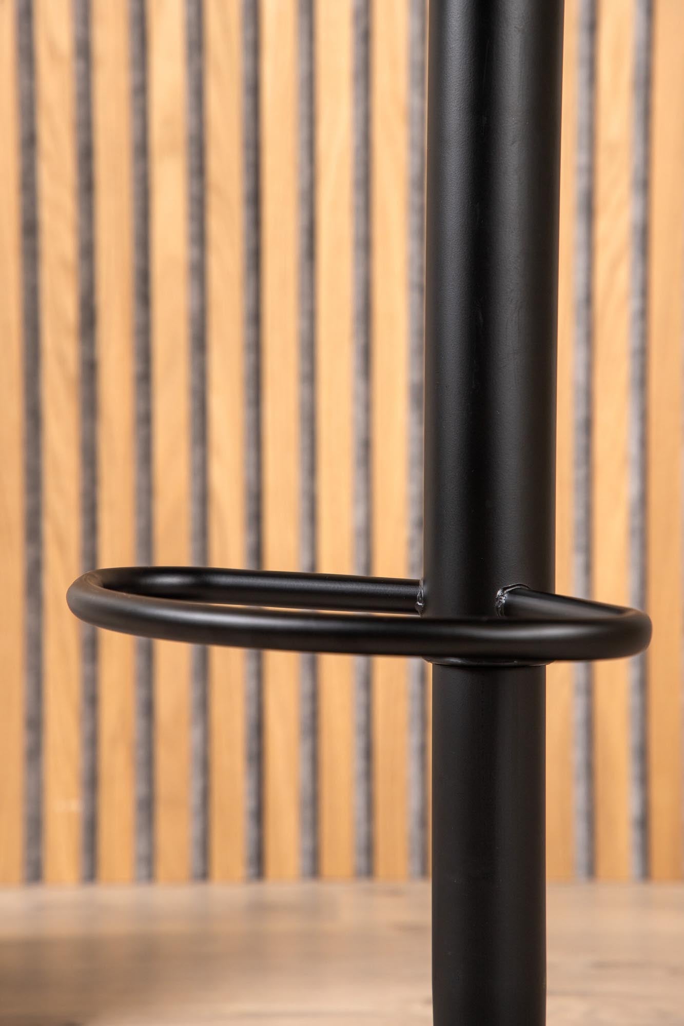 Eleganter Adesto Barstuhl von Venture Home: Hochwertiger Stahl, minimalistisches Design und optimaler Sitzkomfort für gesellige Momente.