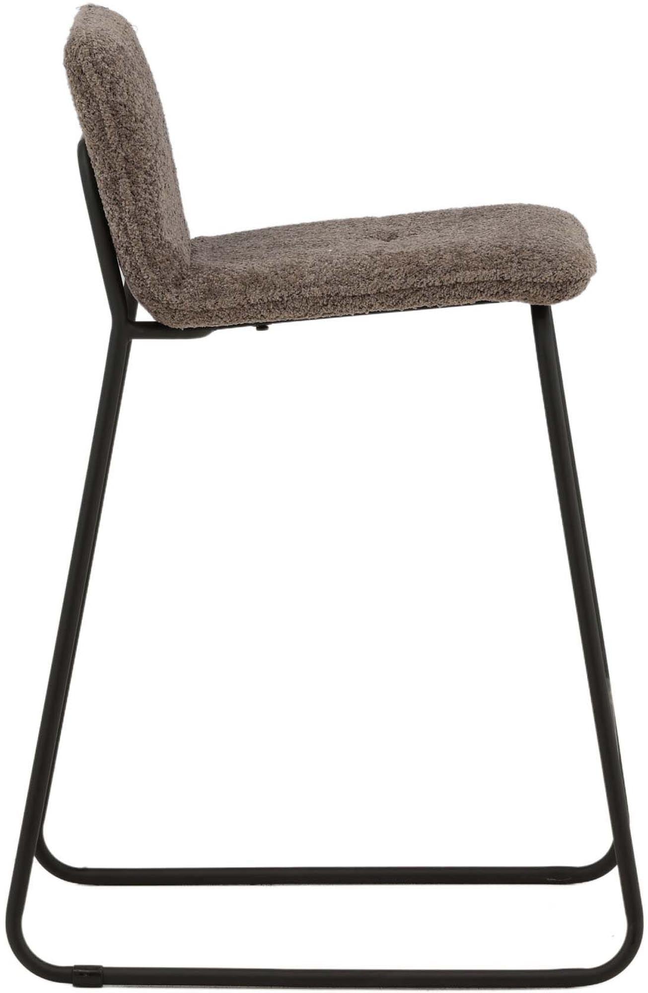 Entdecken Sie den Bisbee Barstuhl von Venture Home: stilvoll, bequem und vielseitig – perfekt für Esstische und Hausbars.