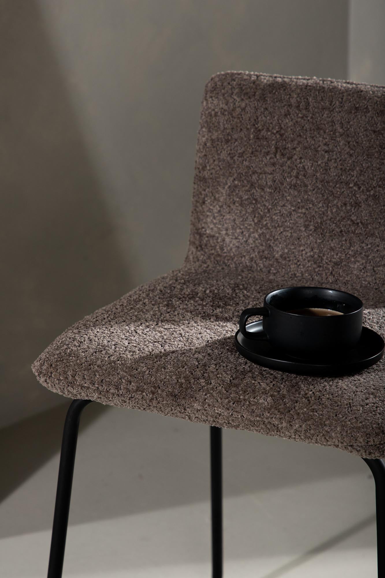 Eleganter Bisbee Barstuhl: Perfekte Mischung aus Stil und Komfort.