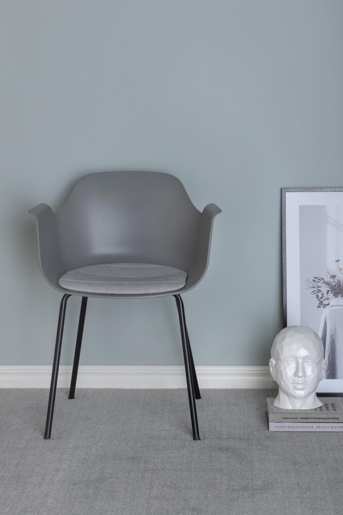 Erleben Sie den Comfort Plastic Stuhl von Venture Home: modern, langlebig und bequem. Ideal für jeden Raum, einfach zu reinigen und schnell montiert!