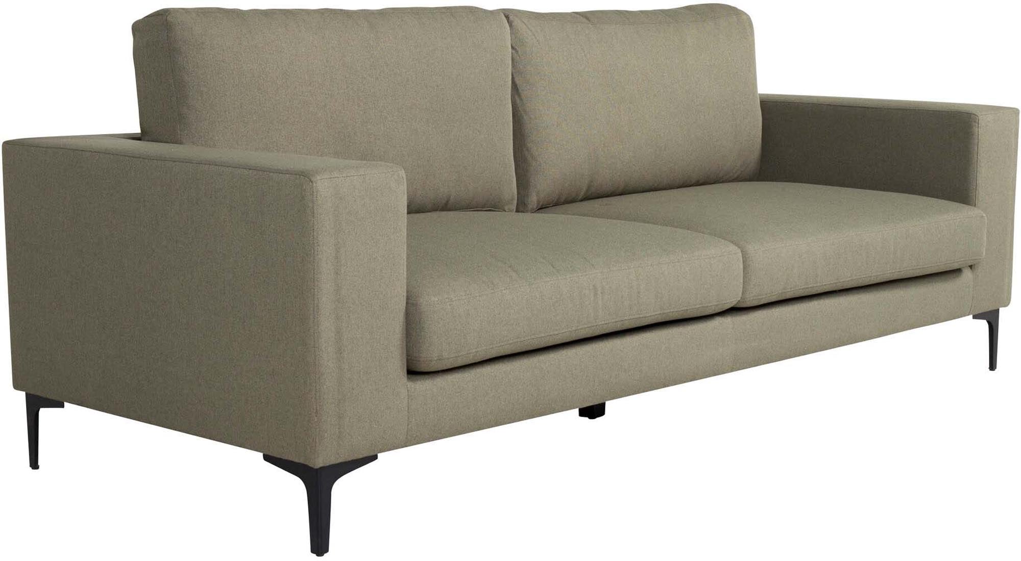 Entdecke das Bolero Sofa von Venture Home: skandinavische Eleganz, bequemer Samt und zeitloses Design für dein stilvolles Wohnzimmer.