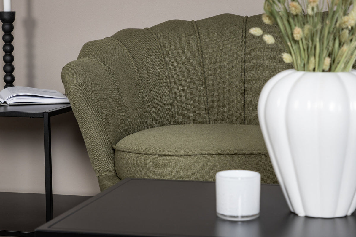 Calais Sofa in Grün präsentiert im Onlineshop von KAQTU Design AG. 3er Sofa ist von Venture Home