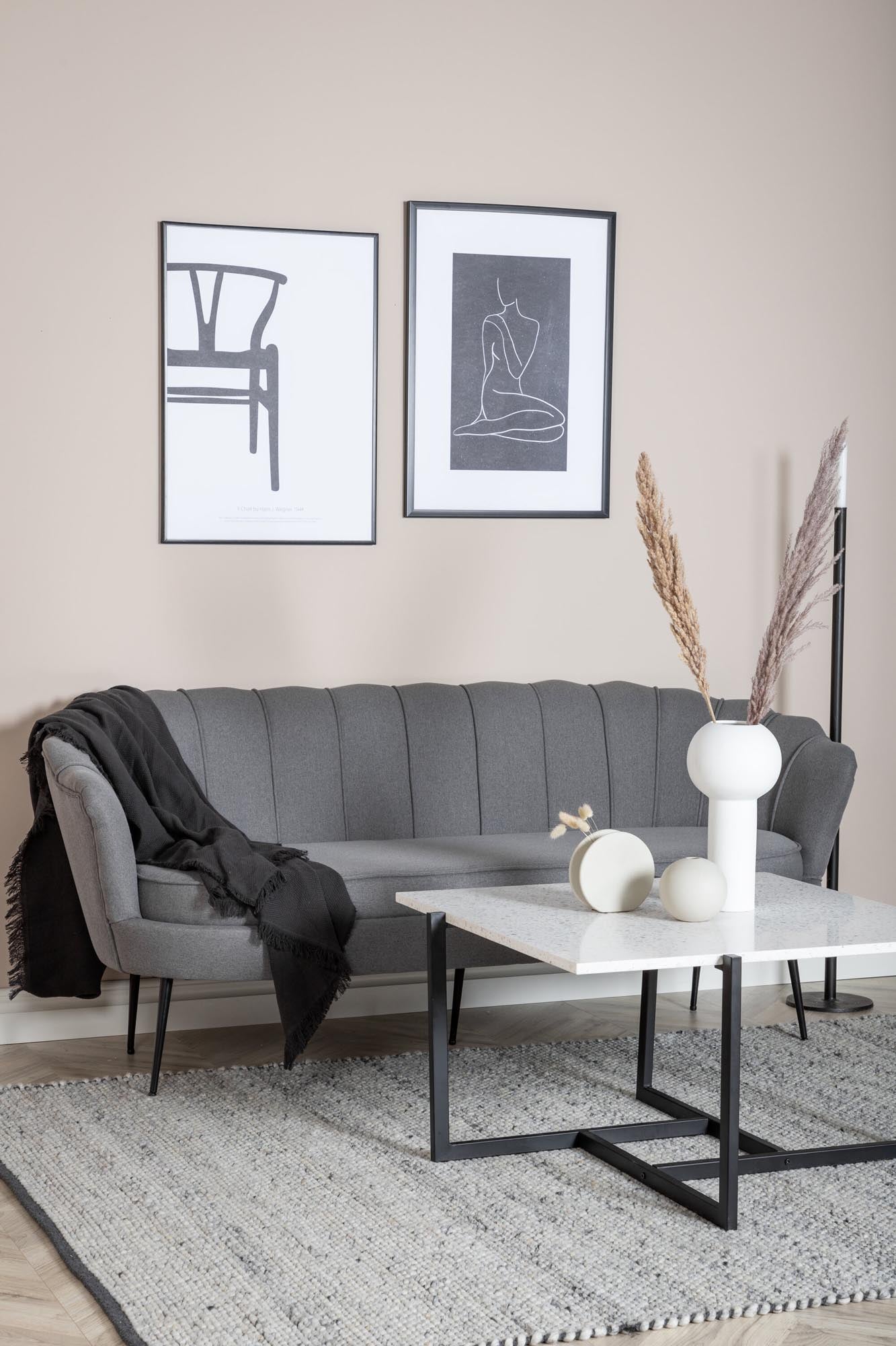Calais Sofa in Grau präsentiert im Onlineshop von KAQTU Design AG. 3er Sofa ist von Venture Home
