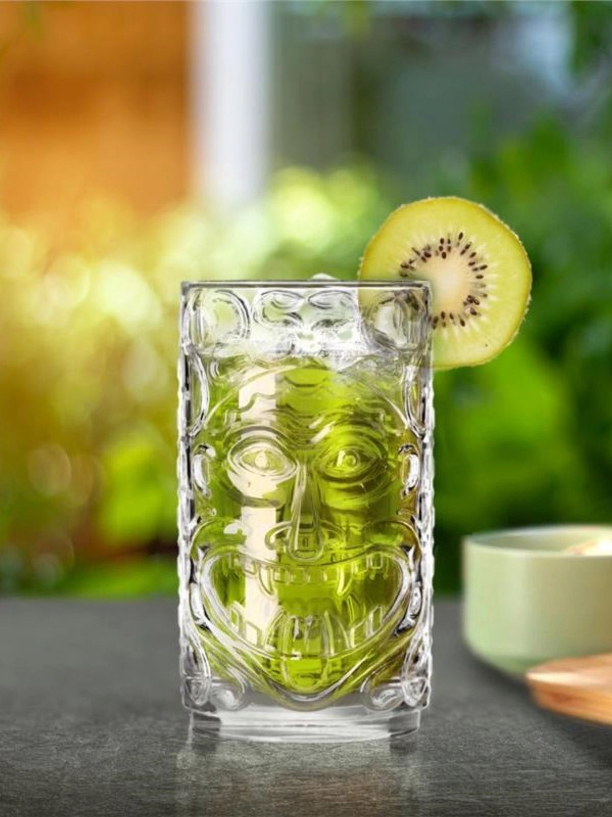 4er Set Tiki Etruria Tumbler von RCR: vier transparente Trinkgläser aus Glas mit klarer, schlichter Form, je 46 cl Fassungsvermögen.