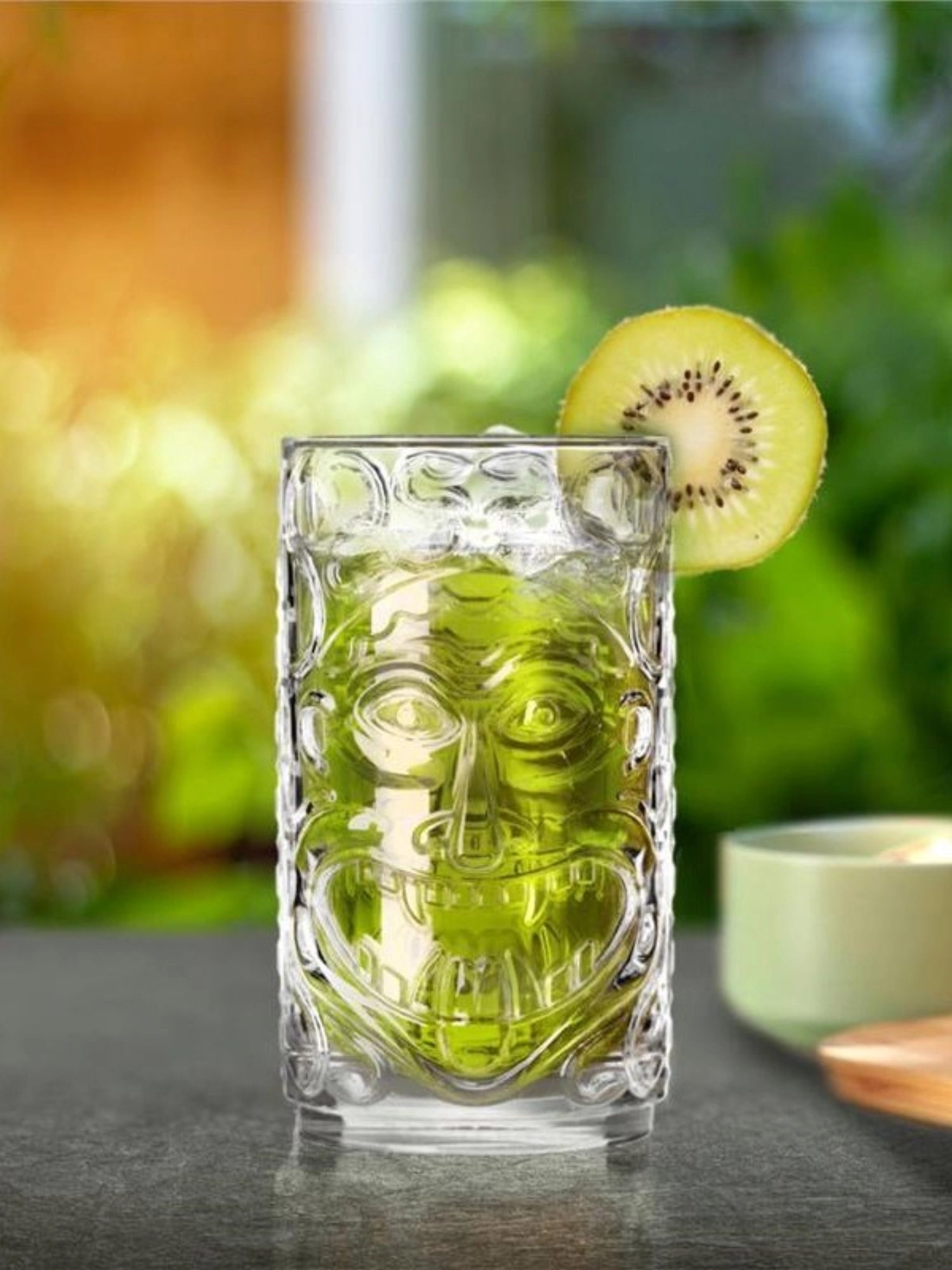 Stilvolles 4er Set Tiki Etruria Tumbler von RCR, ideal für kreative Cocktails und besondere Anlässe, vereint Funktionalität und Design.
