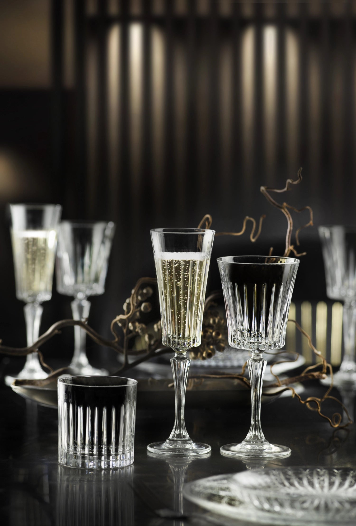 Stilvolles 6-teiliges Set von RCR, ideal für edle Getränke. Jedes Glas hat einen Durchmesser von 8,6 cm und eine Höhe von 9,2 cm.
